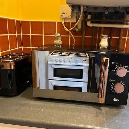 Ovington Grove 2 Fully Equipped Kitchen Free Parking 3 Bedrooms Netflix Нюкасъл ъпон Тайн Екстериор снимка