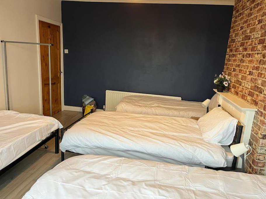 Ovington Grove 2 Fully Equipped Kitchen Free Parking 3 Bedrooms Netflix Нюкасъл ъпон Тайн Екстериор снимка