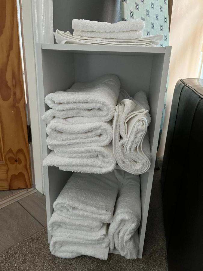 Ovington Grove 2 Fully Equipped Kitchen Free Parking 3 Bedrooms Netflix Нюкасъл ъпон Тайн Екстериор снимка