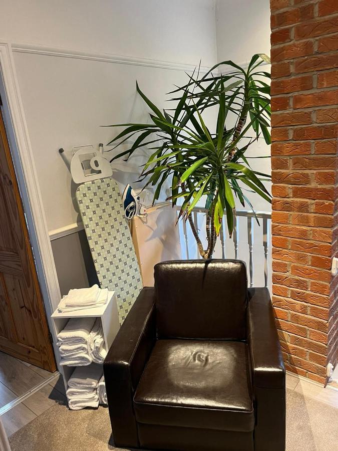 Ovington Grove 2 Fully Equipped Kitchen Free Parking 3 Bedrooms Netflix Нюкасъл ъпон Тайн Екстериор снимка