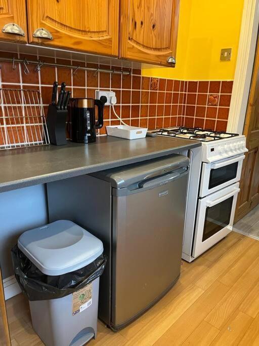 Ovington Grove 2 Fully Equipped Kitchen Free Parking 3 Bedrooms Netflix Нюкасъл ъпон Тайн Екстериор снимка