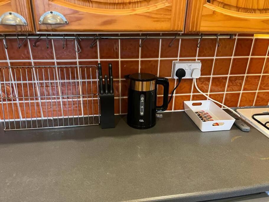 Ovington Grove 2 Fully Equipped Kitchen Free Parking 3 Bedrooms Netflix Нюкасъл ъпон Тайн Екстериор снимка
